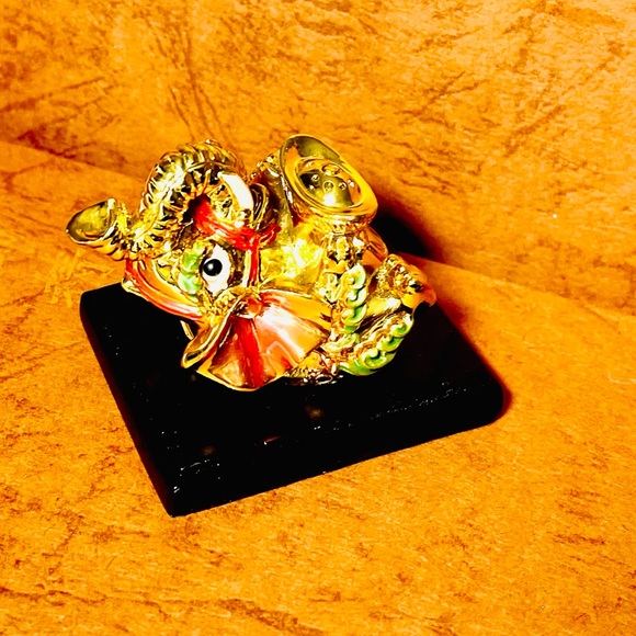Feng Shui Golden Elephant For The Lunar New Year.  Luck, Protection, Wea… - Picture 4 of 16